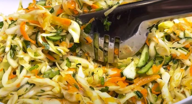 Вкусный капустный салат. Вы приготовите простой и быстрый рецепт на каждый день